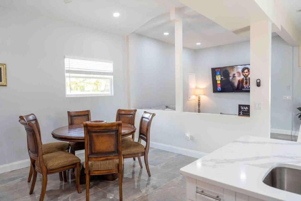 Tampa Bay Oasis Apartman Tarpon Springs Kültér fotó